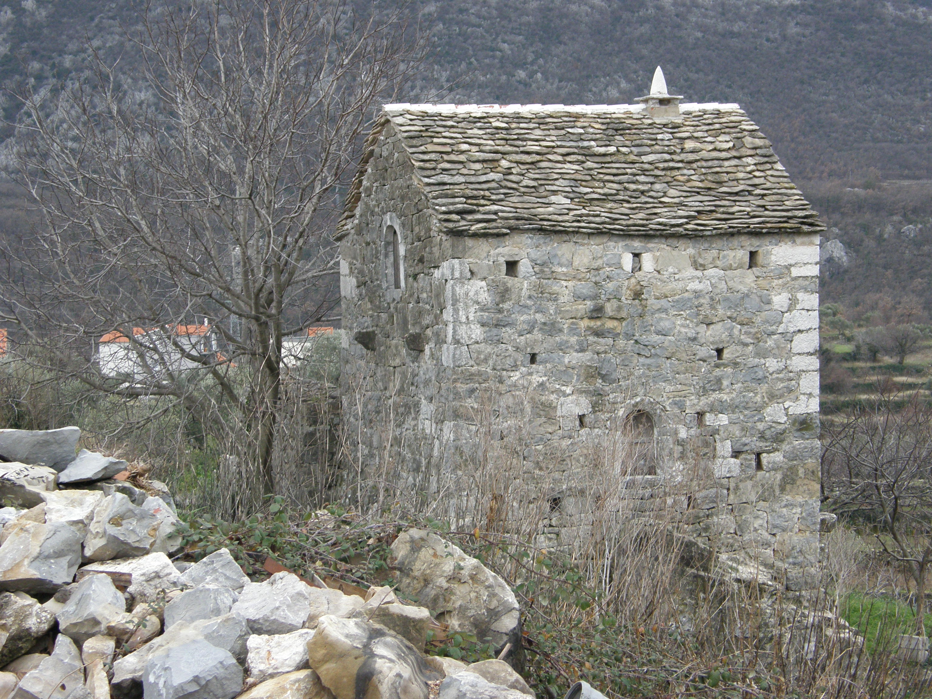 The 300 year old 'cubby house' of the lucky Basic children