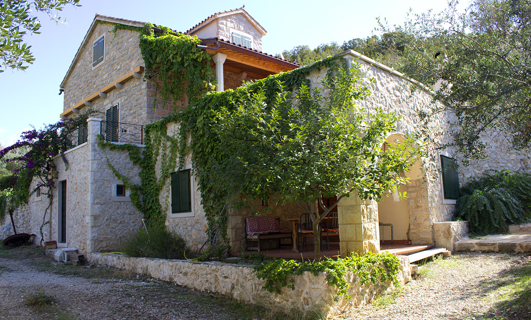 villa-benedeta-dubovica-hvar-001